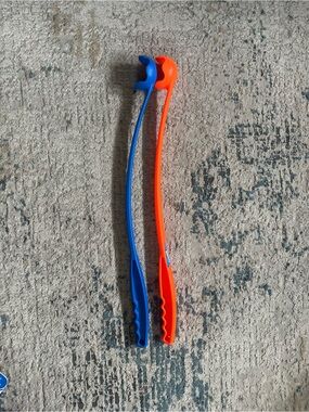 Chuckit! Sport Launcher Dog Toy with medium balls